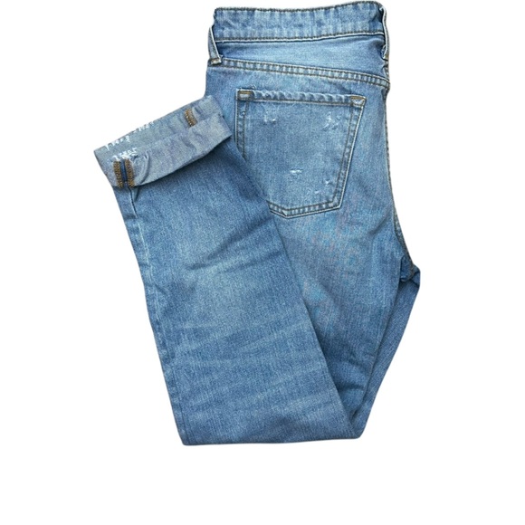 Gap 1969 Boyfriend Fit Rip Repair Distressed Cuffed Ankle Jeans Light Wash 8/29 - Picture 5 of 5